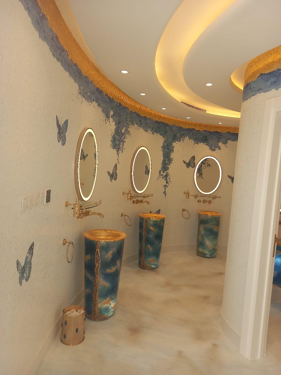Poolside bathroom royal fit-out, private palace Riyadh — photo 32