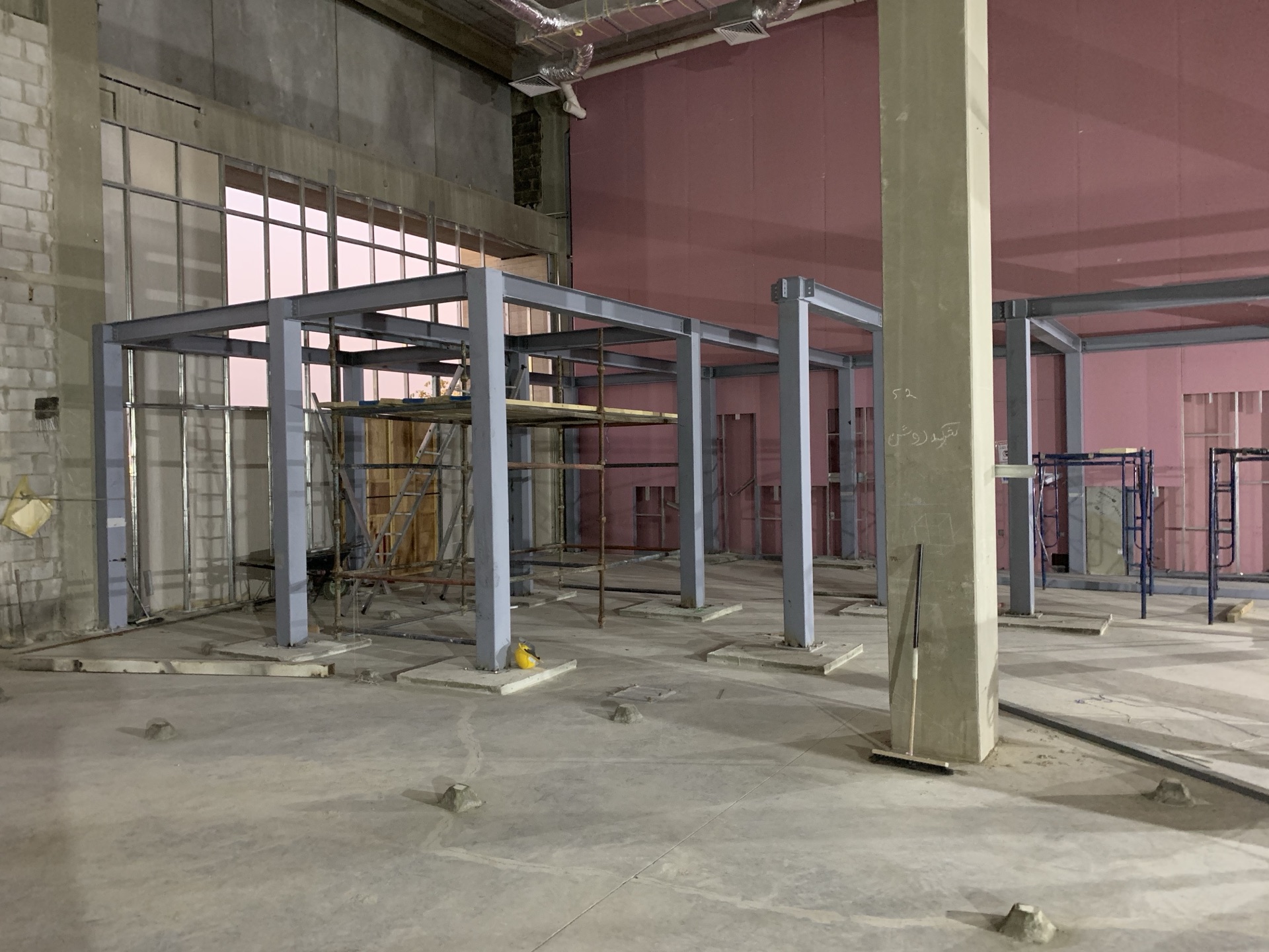 Roshan Experience Center showroom fit-out — photo 1