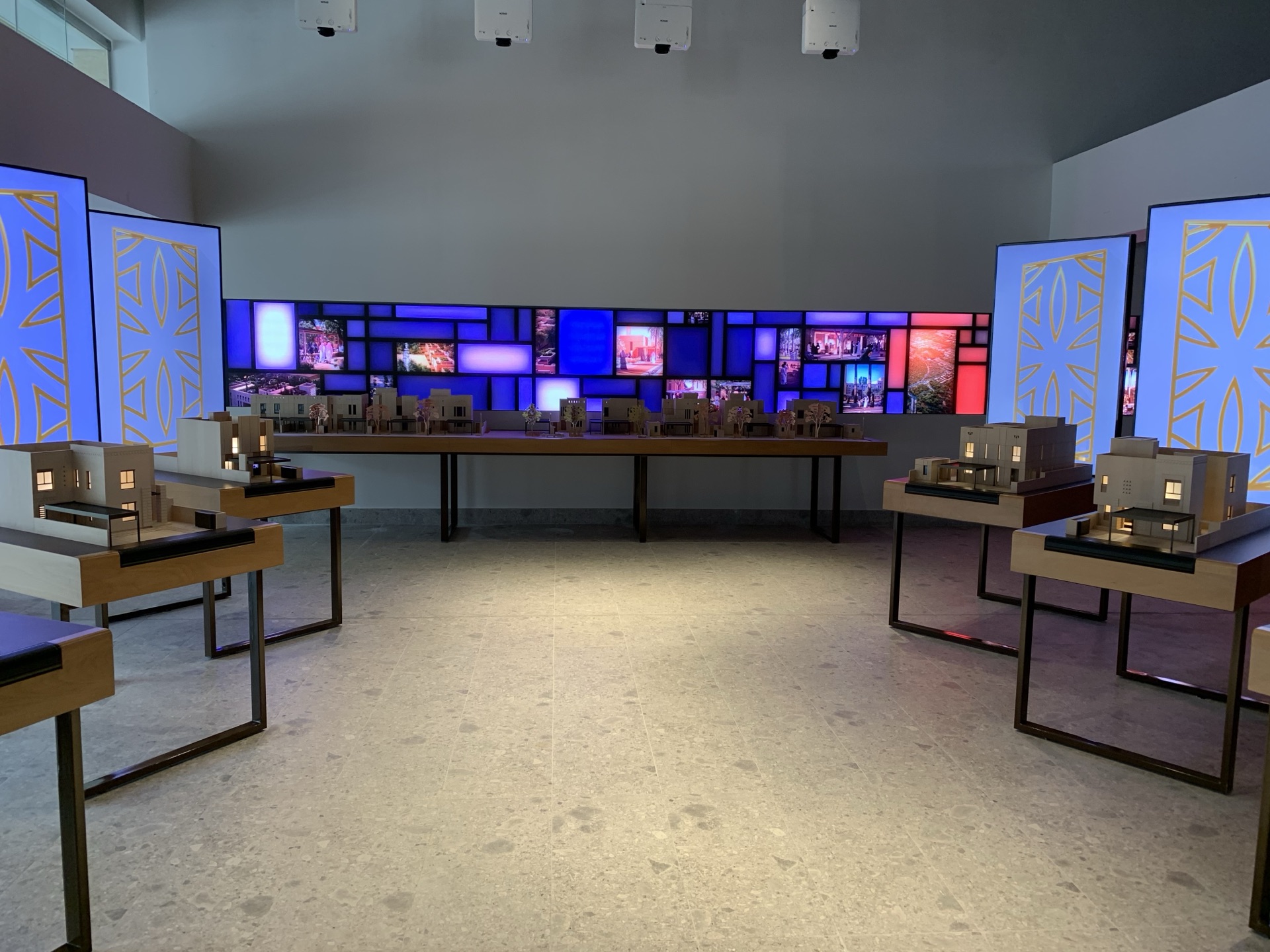 Roshan Experience Center showroom fit-out — photo 20