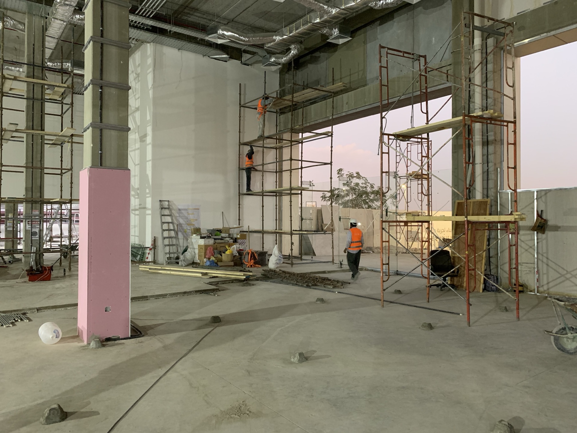 Roshan Experience Center showroom fit-out — photo 3