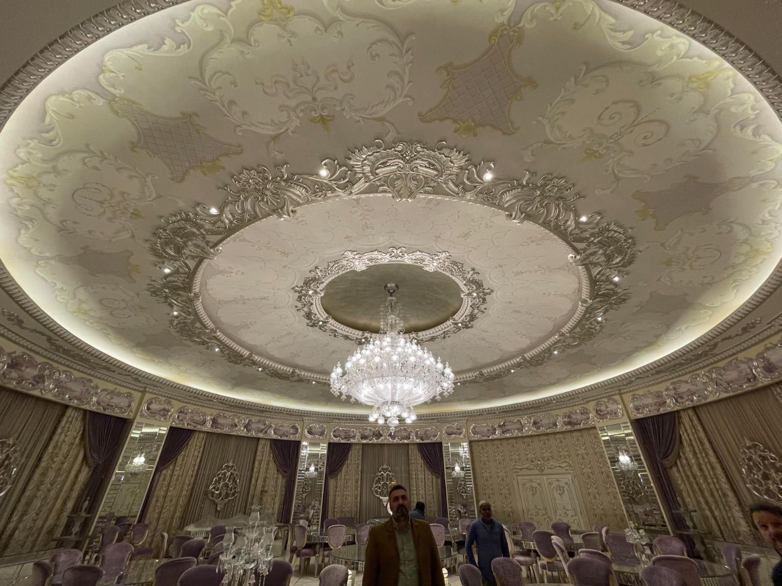 Round villa royal fit-out, Riyadh — photo 23