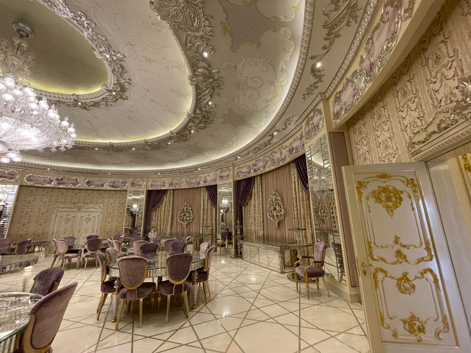 Round villa royal fit-out, Riyadh — photo 43