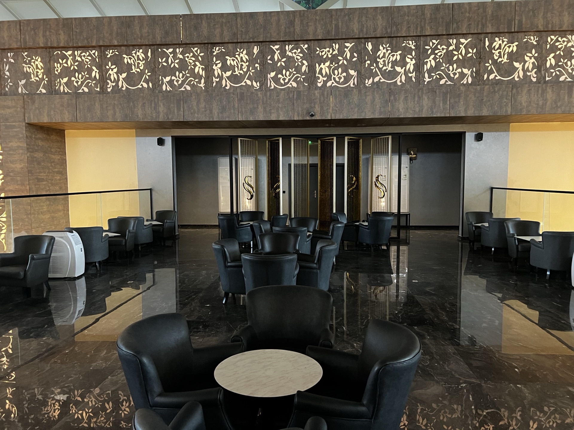 Self-Made Café retail fit-out, Riyadh — photo 3